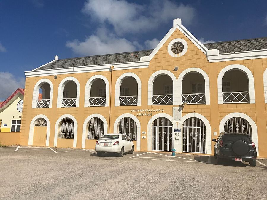 Notable Educational Programs, Aruba