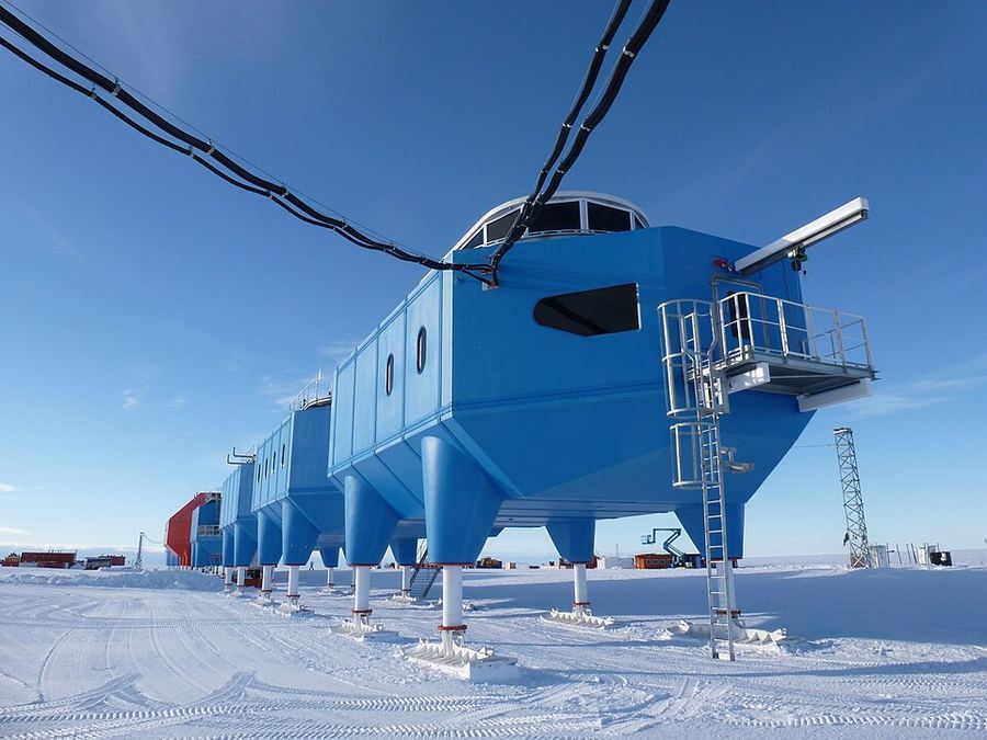 Entertainment, Antarctica