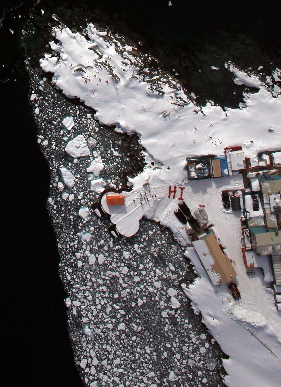 National Dress, Antarctica