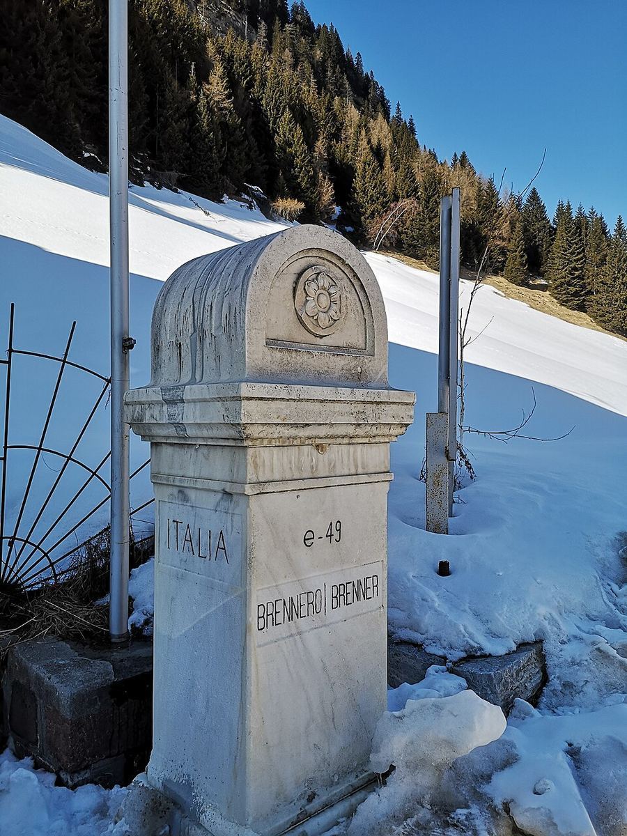 Land & Border Disputes, Austria