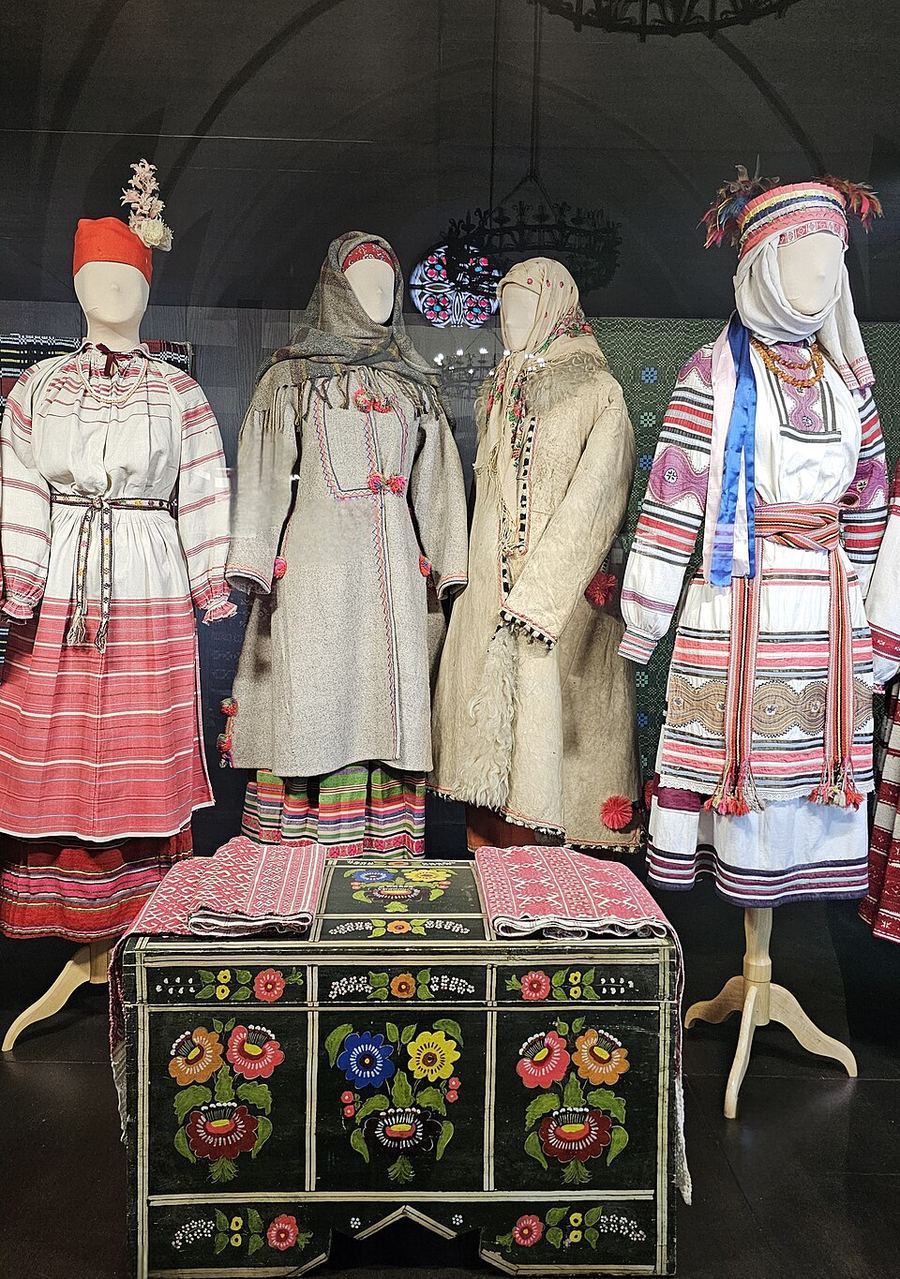National Dress, Belarus