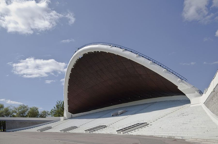 Music & Dance, Estonia