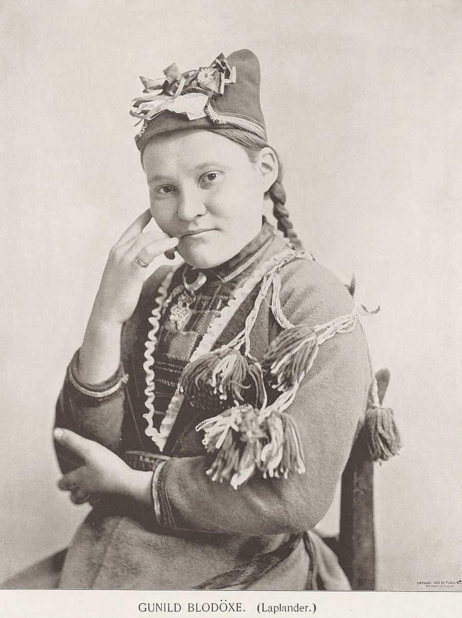 National Dress, Finland