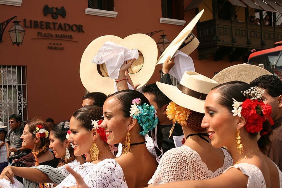 Music & Dance, Peru