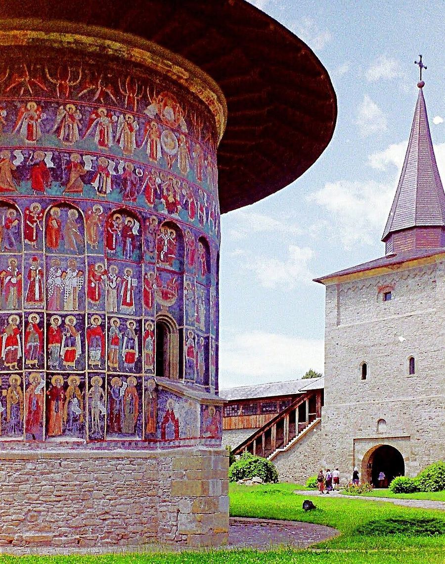 Culture, Romania