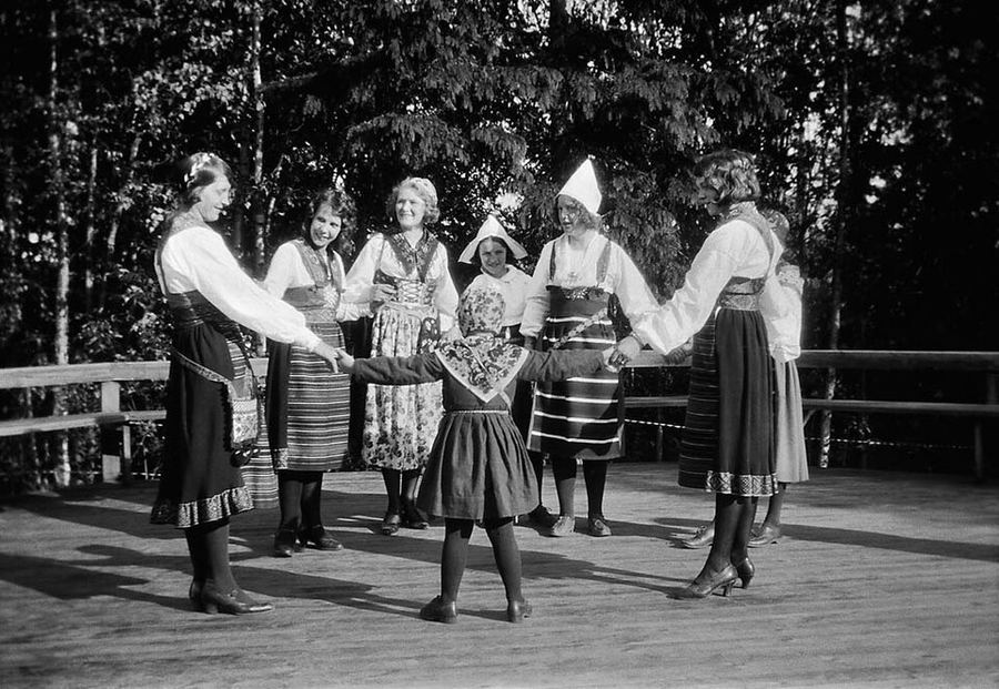National Dress, Sweden